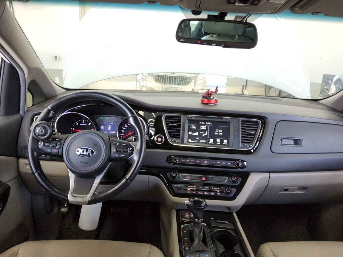 KIA ALL NEW CARNIVAL 9-SEATER DIESEL PRESTIGE 2016 - zdjęcie 11