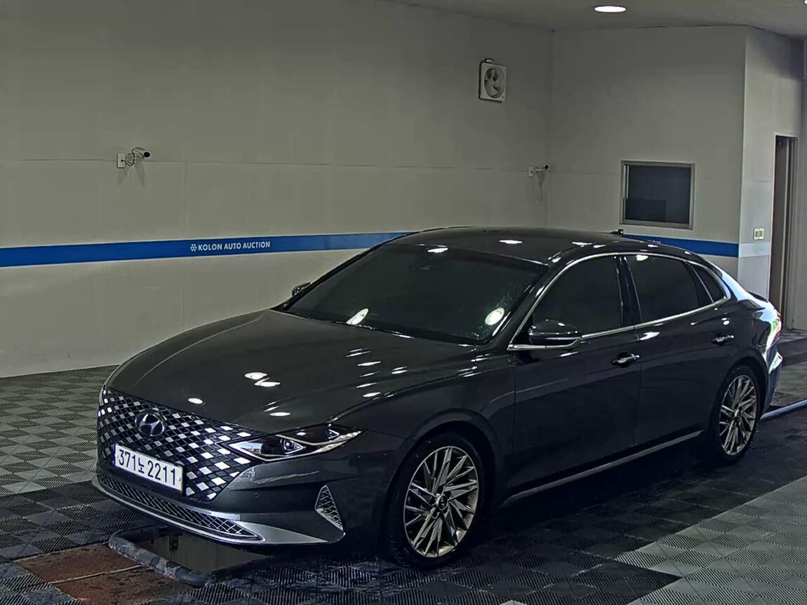 HYUNDAI THE NEW GRANDEUR IG GASOLINE 3.3 CALLIGRAPHY 2022 - zdjęcie 2