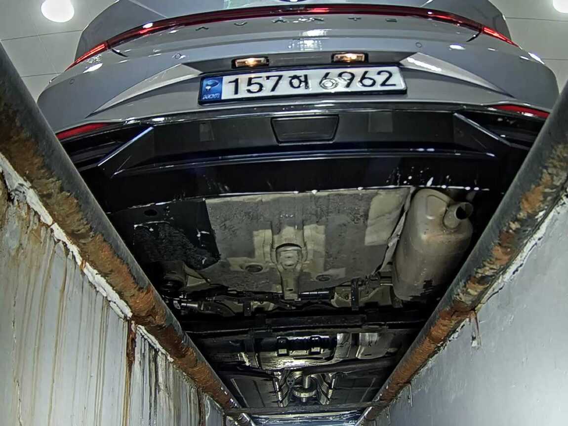 HYUNDAI AVANTE (CN7) 1.6 GASOLINE SMART 2021 - zdjęcie 8