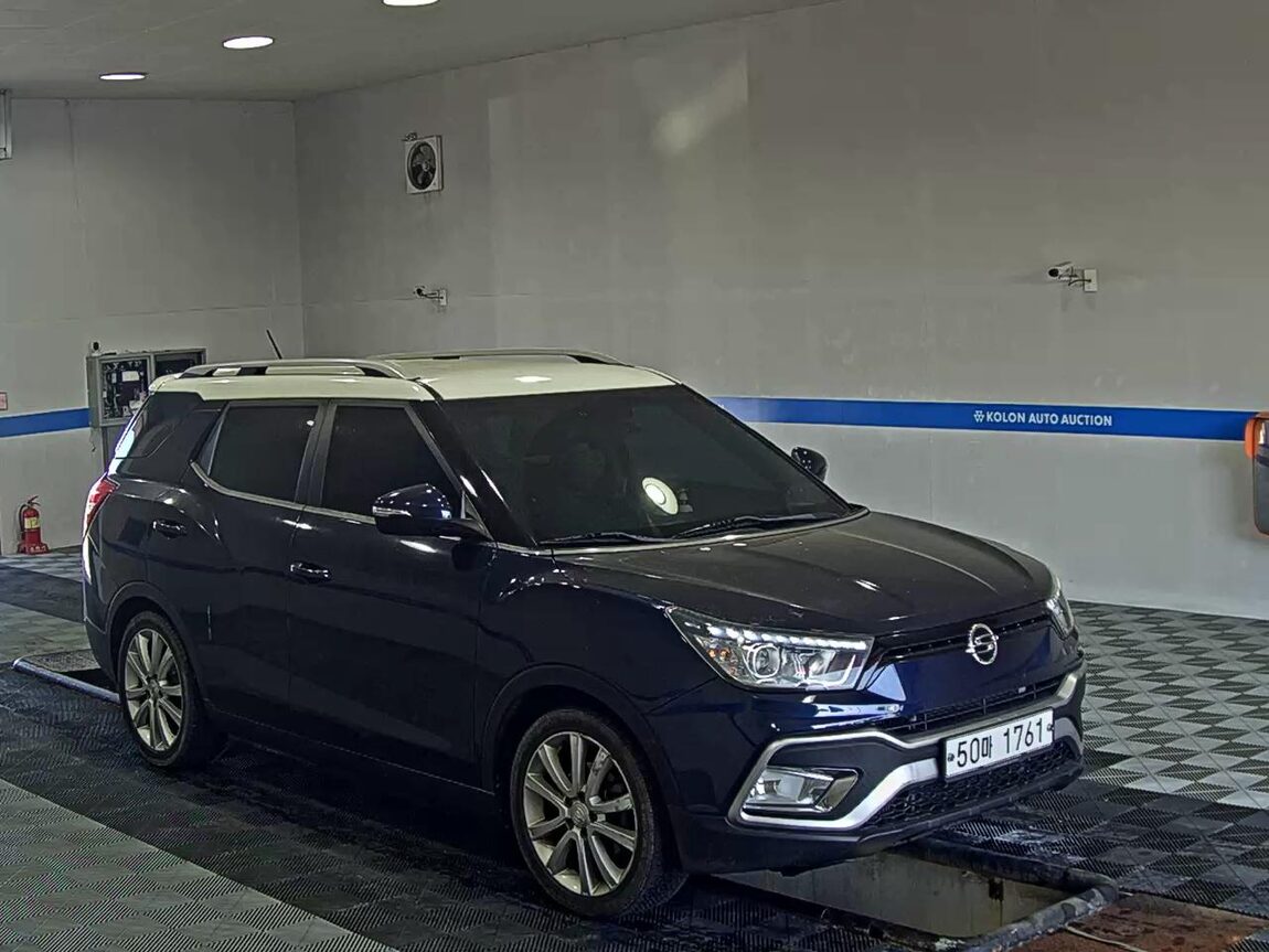 KG MOBILITY (SSANGYONG) TIVOLI AIR DIESEL 2WD IX 2017 - zdjęcie 3