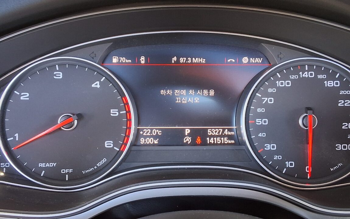 AUDI A6 (4TH GEN) 40 TDI QUATTRO PREMIUM 2016 - zdjęcie 9