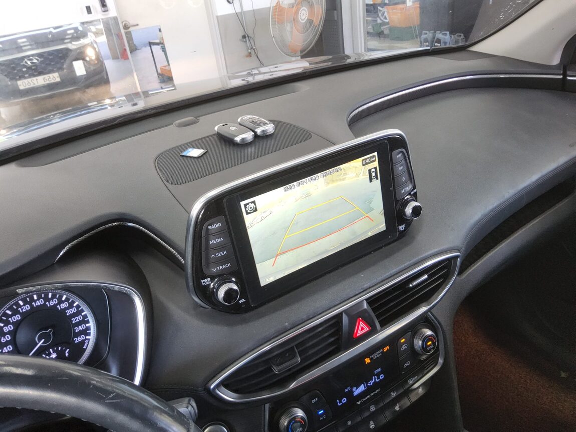HYUNDAI SANTA FE (TM) 2.0T GDi 4WD PREMIUM 2020 - zdjęcie 18