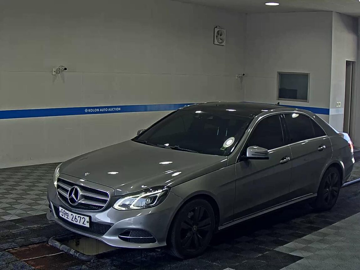 MERCEDES-BENZ E-CLASS (4TH GEN) E250 CDI 4MATIC 2014 - zdjęcie 2