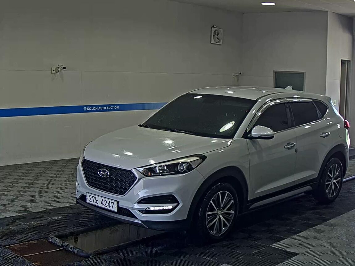 HYUNDAI ALL NEW TUCSON DIESEL 1.7 2WD STYLE FEVER 2017 - zdjęcie 2