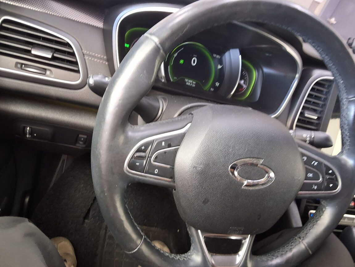 RENAULT (SAMSUNG) SM6 2.0 GDe LE 2016 - zdjęcie 23