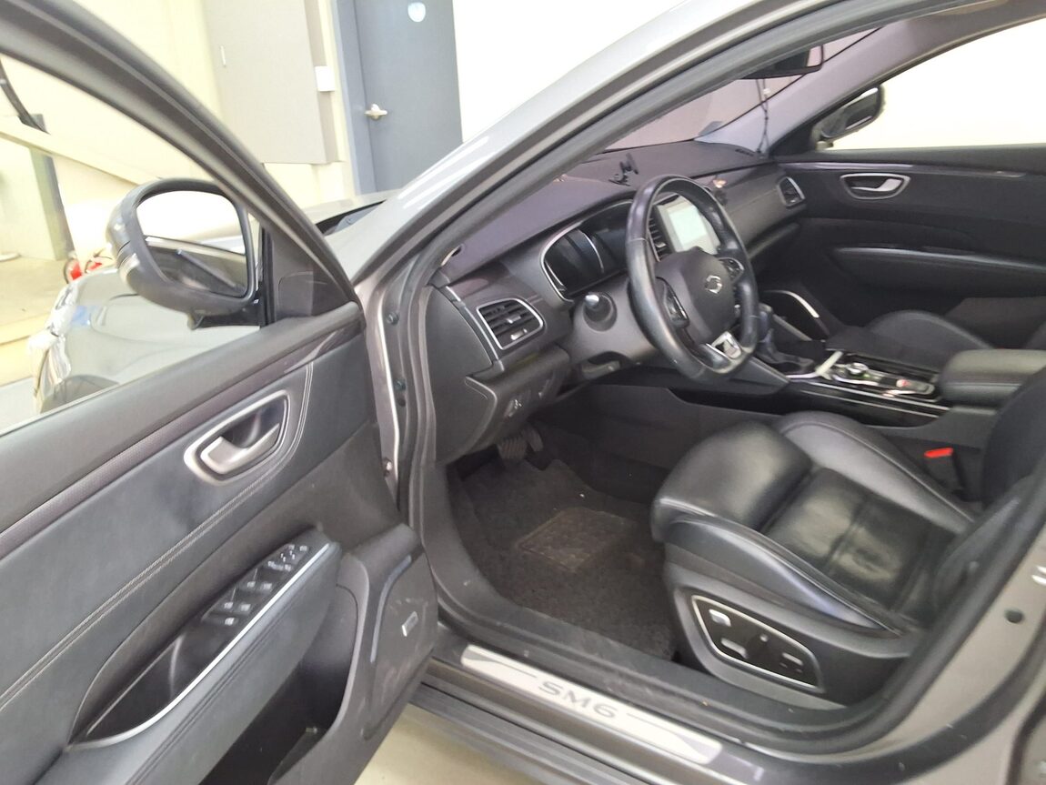 RENAULT (SAMSUNG) SM6 2.0 GDe LE 2016 - zdjęcie 11