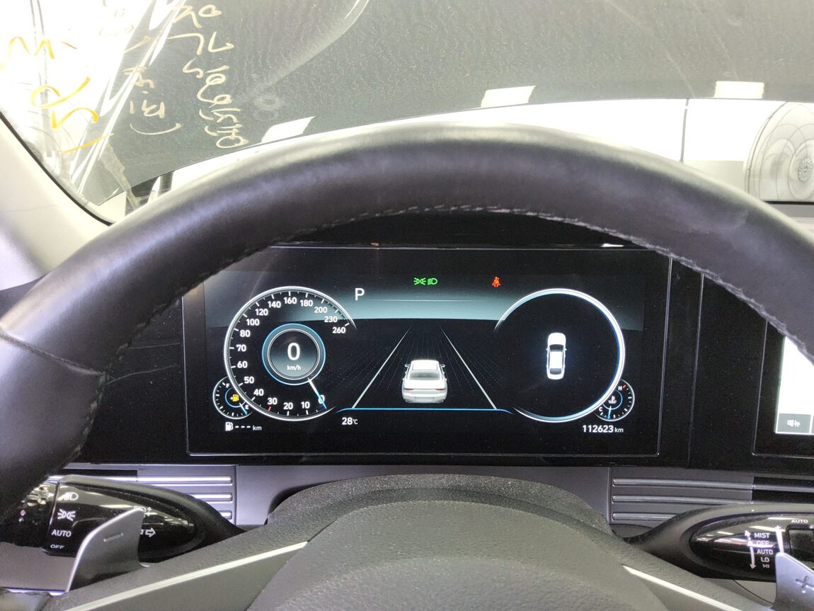 HYUNDAI THE NEW GRANDEUR IG GASOLINE 2.5 LE BLANC 2022 - zdjęcie 9