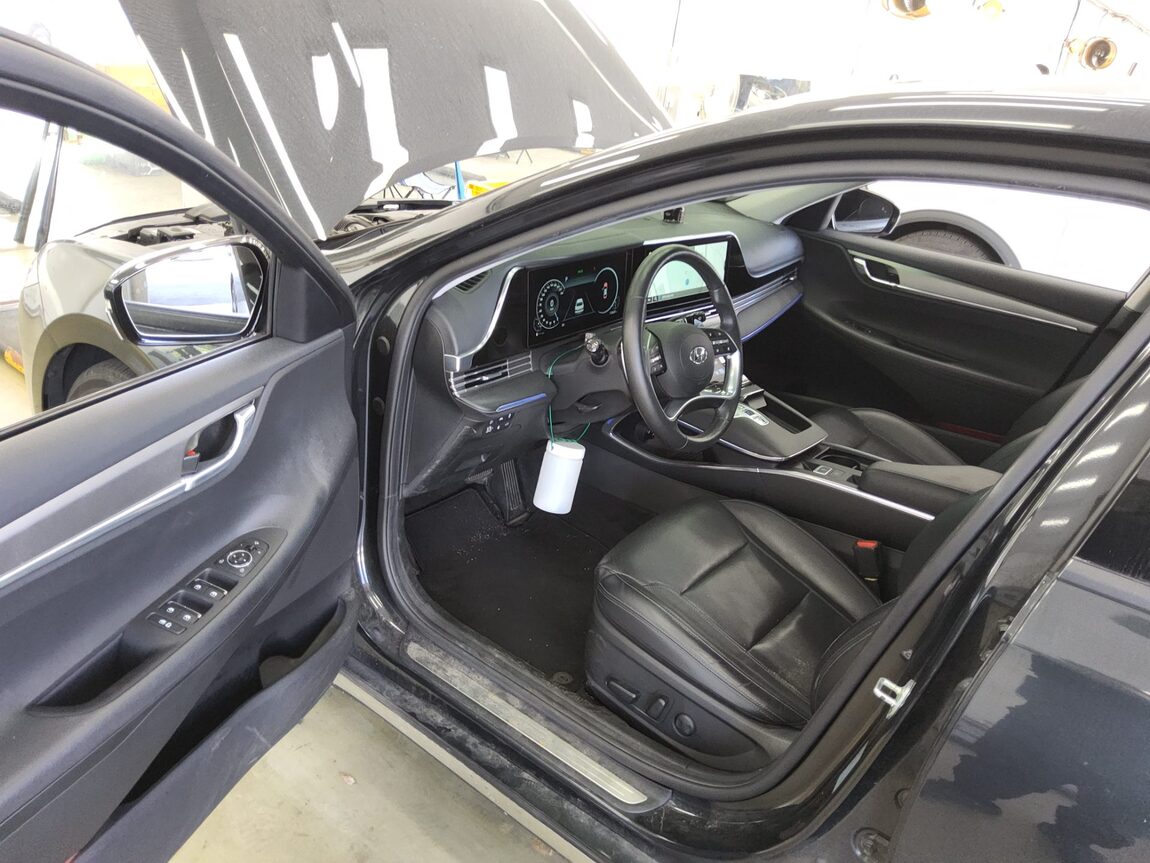 HYUNDAI THE NEW GRANDEUR IG GASOLINE 2.5 LE BLANC 2022 - zdjęcie 10