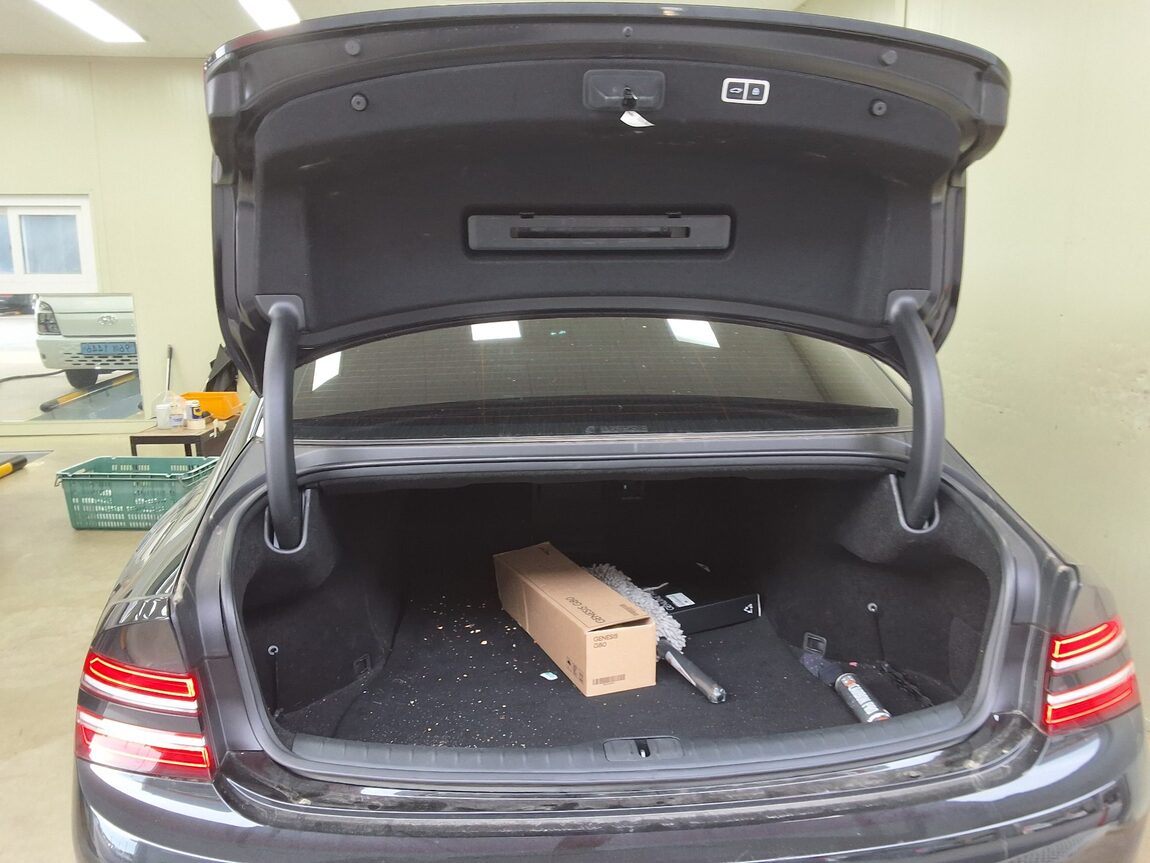 GENESIS THE ALL NEW G80 GASOLINE 2.5 AWD BASE MODEL 2022 - zdjęcie 16