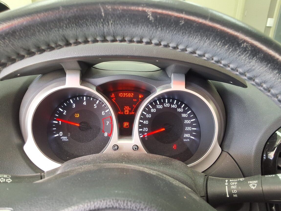 NISSAN JUKE 1.6 SV 2015 - zdjęcie 10