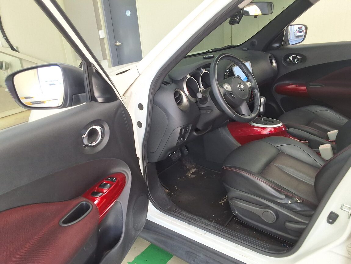 NISSAN JUKE 1.6 SV 2015 - zdjęcie 11