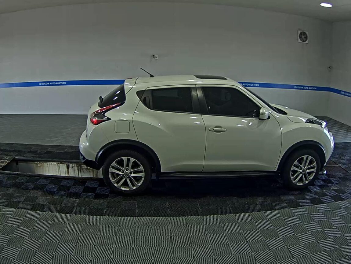 NISSAN JUKE 1.6 SV 2015 - zdjęcie 4