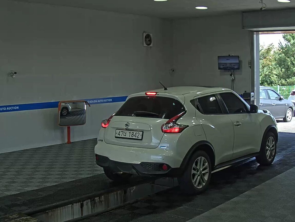 NISSAN JUKE 1.6 SV 2015 - zdjęcie 5