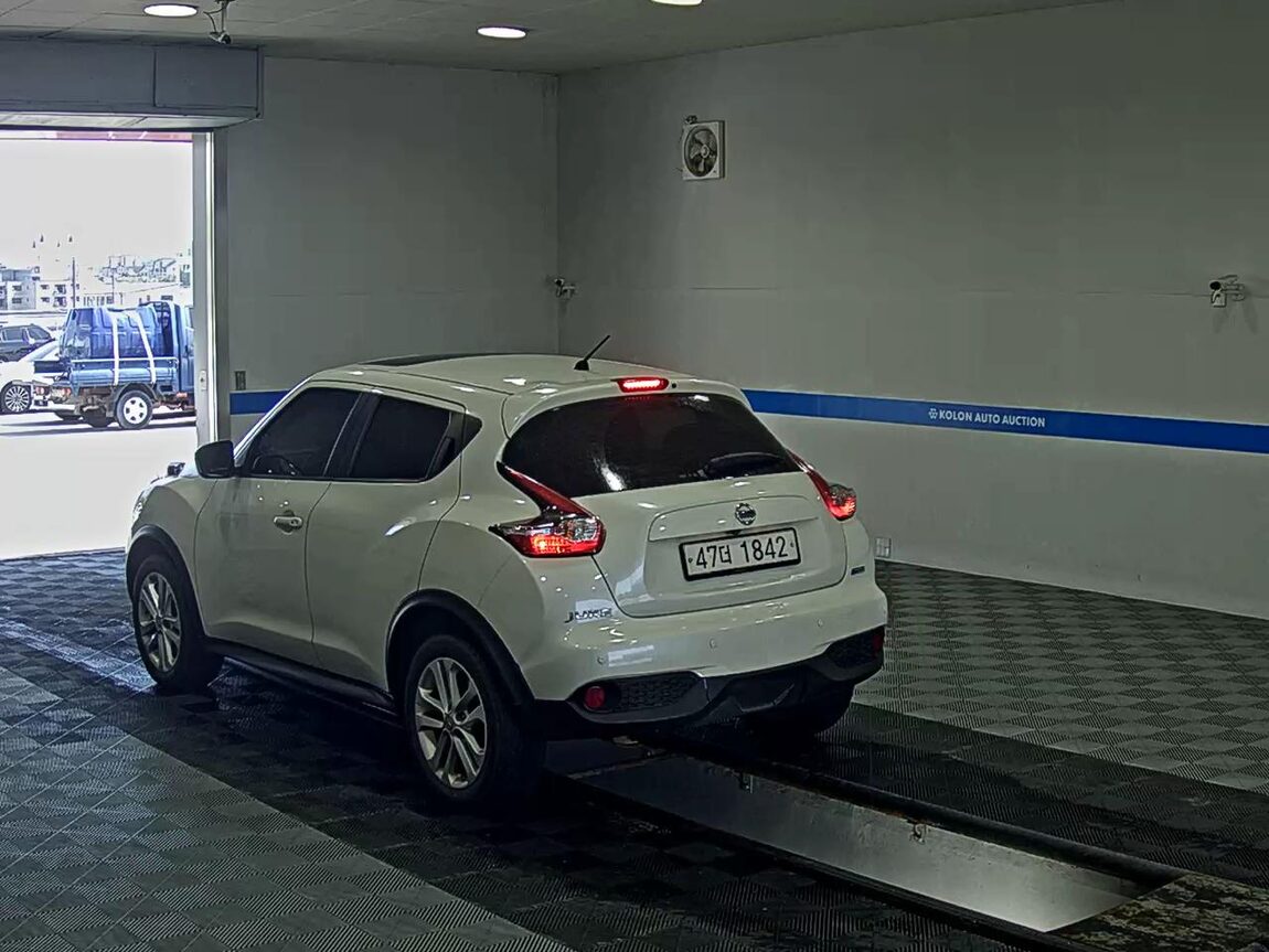 NISSAN JUKE 1.6 SV 2015 - zdjęcie 6