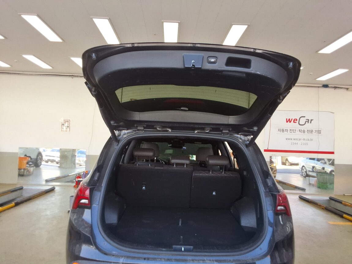 HYUNDAI THE NEW SANTA FE DIESEL 2.2 2WD PRESTIGE 2021 - zdjęcie 15