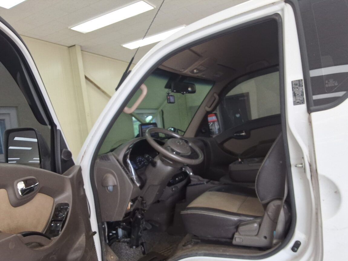 HYUNDAI PORTER II ELECTRIC CARGO PREMIUM SPECIAL 2021 - zdjęcie 11