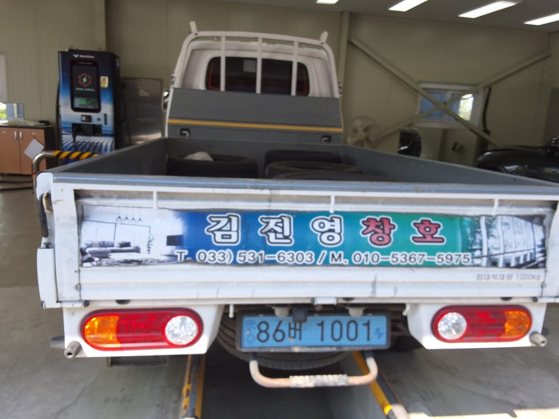HYUNDAI PORTER II ELECTRIC CARGO PREMIUM SPECIAL 2021 - zdjęcie 13