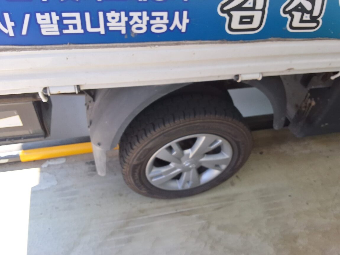 HYUNDAI PORTER II ELECTRIC CARGO PREMIUM SPECIAL 2021 - zdjęcie 18