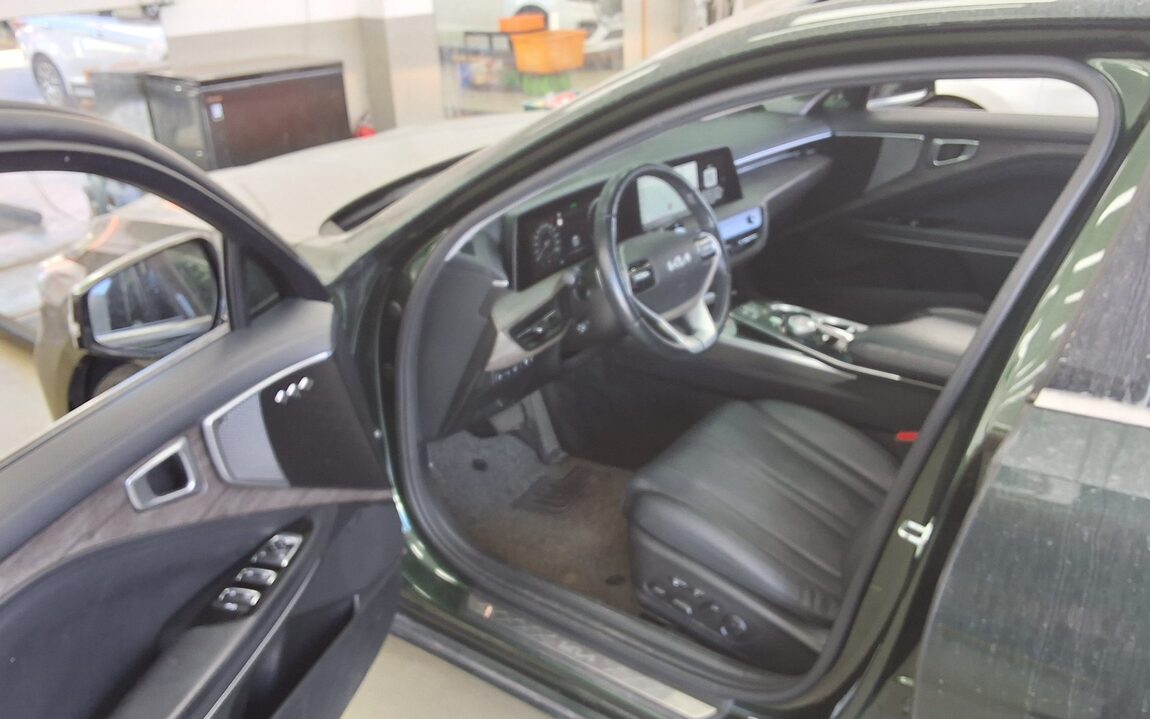 KIA K8 3.5 LPi RENTAL CAR PRESTIGE 2022 - zdjęcie 10