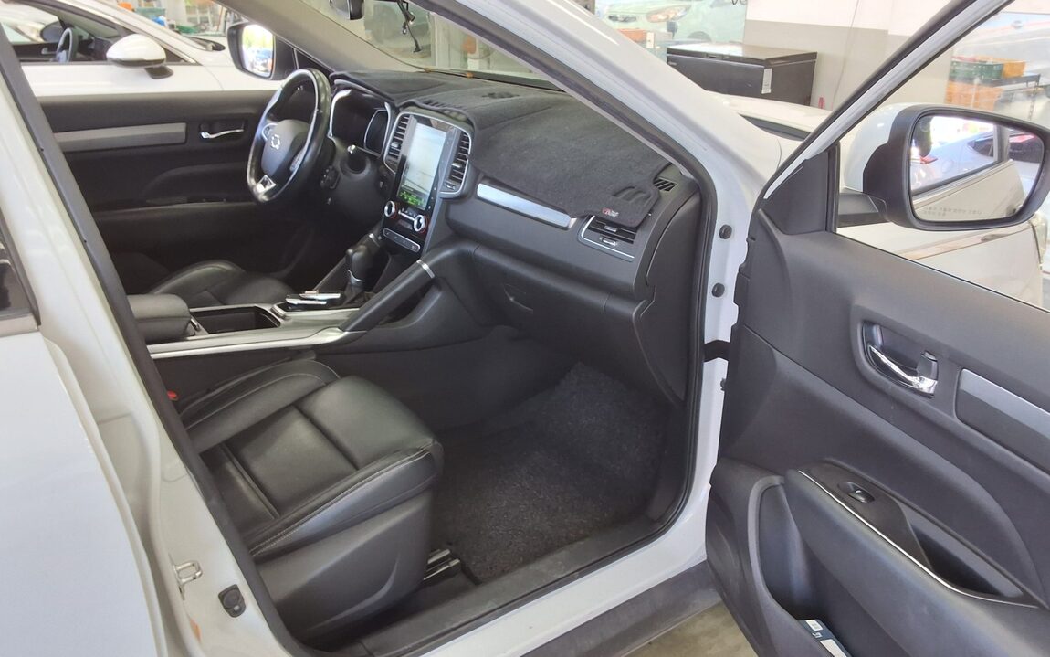 RENAULT (SAMSUNG) QM6 2.0 dCi 2WD LE 2017 - zdjęcie 14