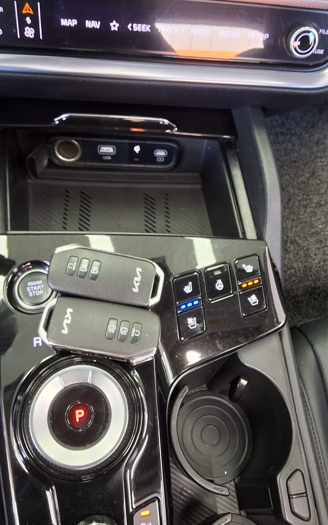 KIA THE ALL NEW SPORTAGE 2.0 DIESEL 2WD NOBLESSE GRAVITY 2022 - zdjęcie 13