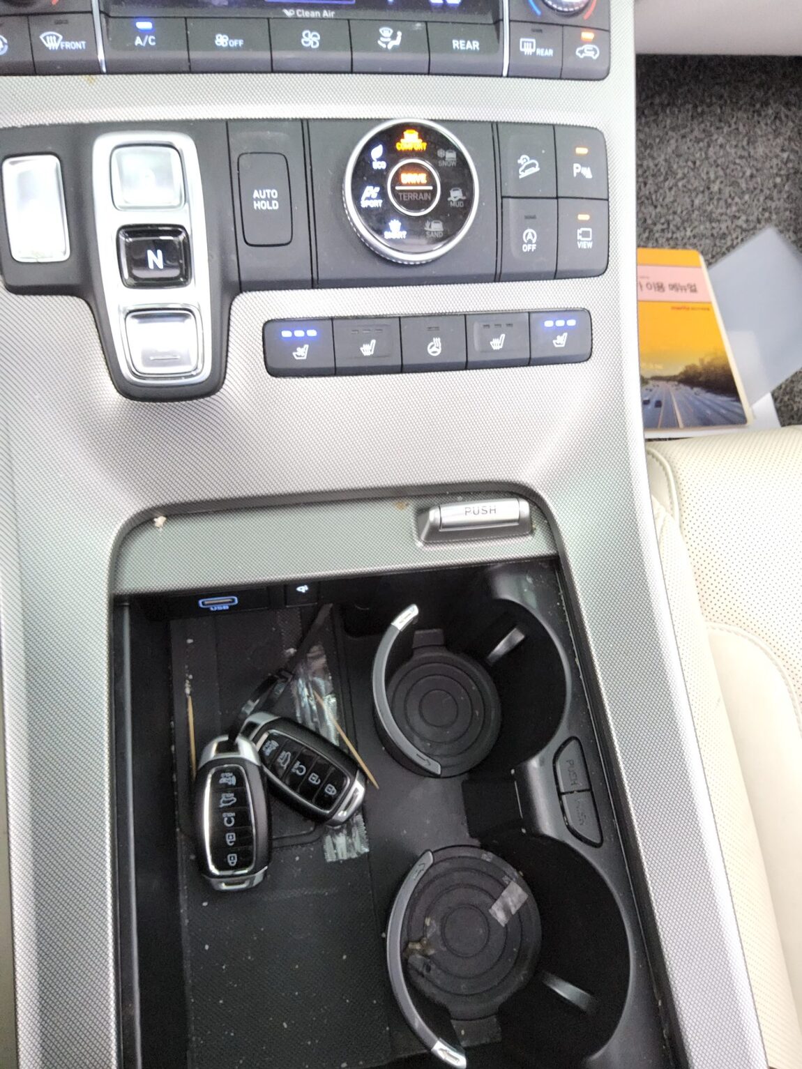 HYUNDAI PALISADE 3.8 GASOLINE AWD CALLIGRAPHY 2022 - zdjęcie 19