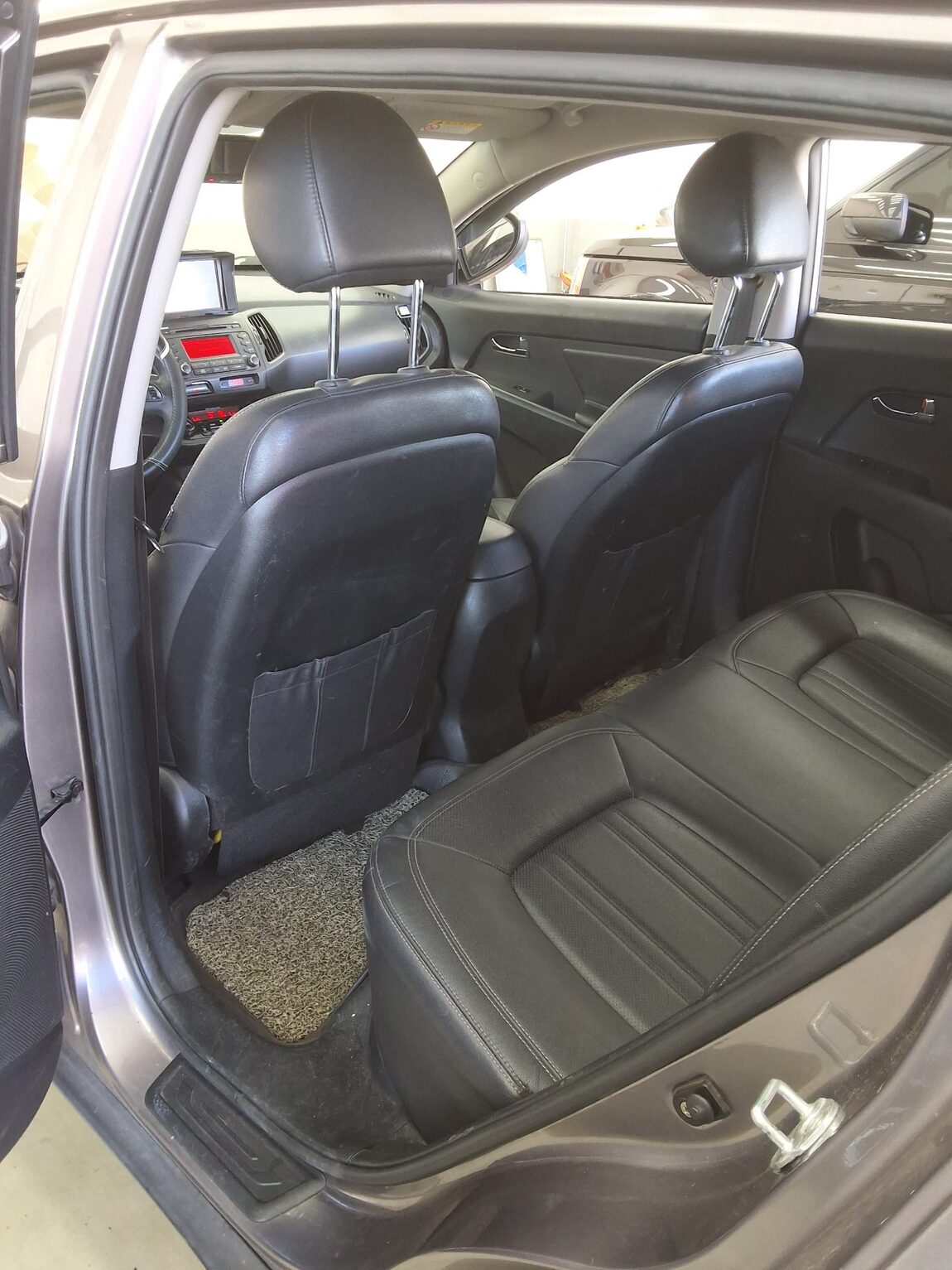 KIA SPORTAGE R DIESEL R2.0 2WD TLX LUXURY MODEL 2012 - zdjęcie 12