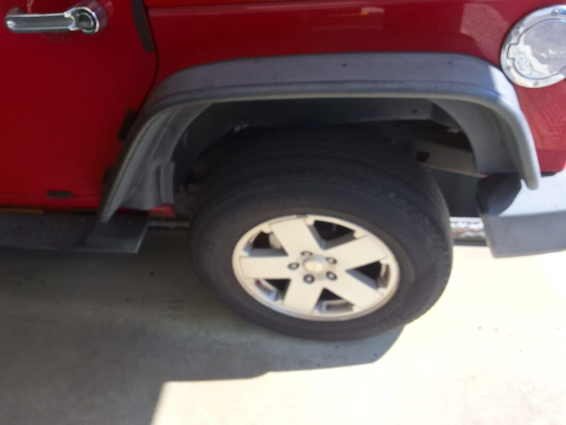 JEEP WRANGLER (JK) 2.8 SAHARA 4-DOOR 2012 - zdjęcie 20