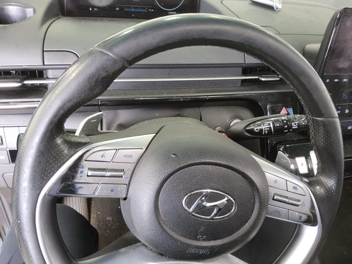 HYUNDAI STARIA 2.2 DIESEL LOUNGE 9-SEATER 4WD INSPIRATION 2022 - zdjęcie 17