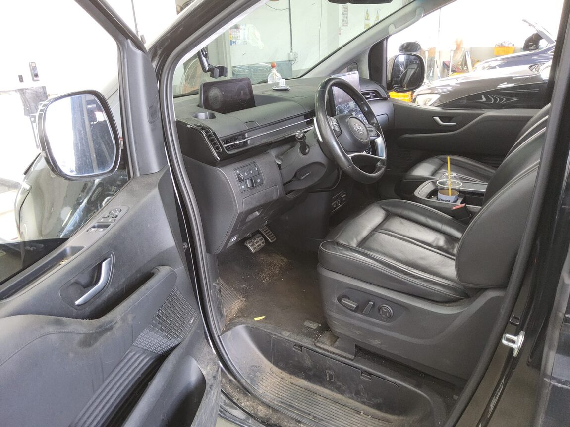 HYUNDAI STARIA 2.2 DIESEL LOUNGE 9-SEATER 4WD INSPIRATION 2022 - zdjęcie 10