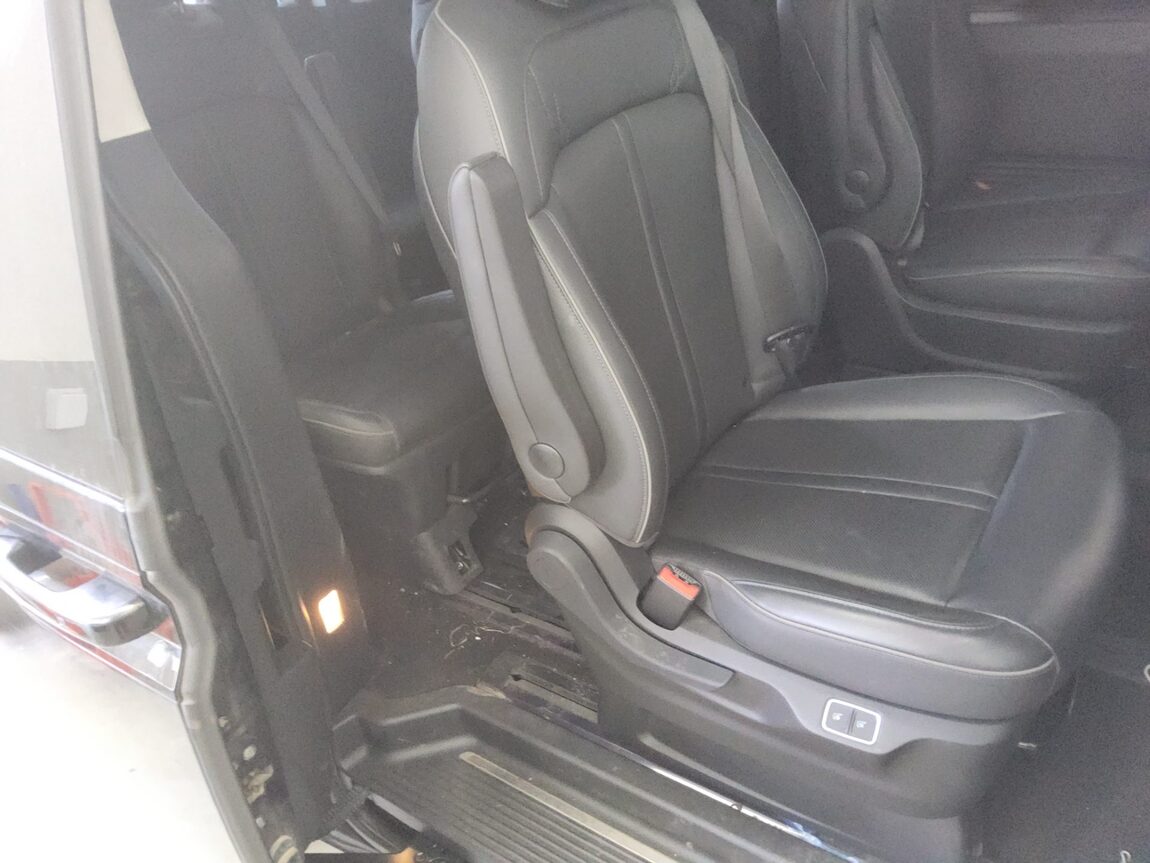 HYUNDAI STARIA 2.2 DIESEL LOUNGE 9-SEATER 4WD INSPIRATION 2022 - zdjęcie 13