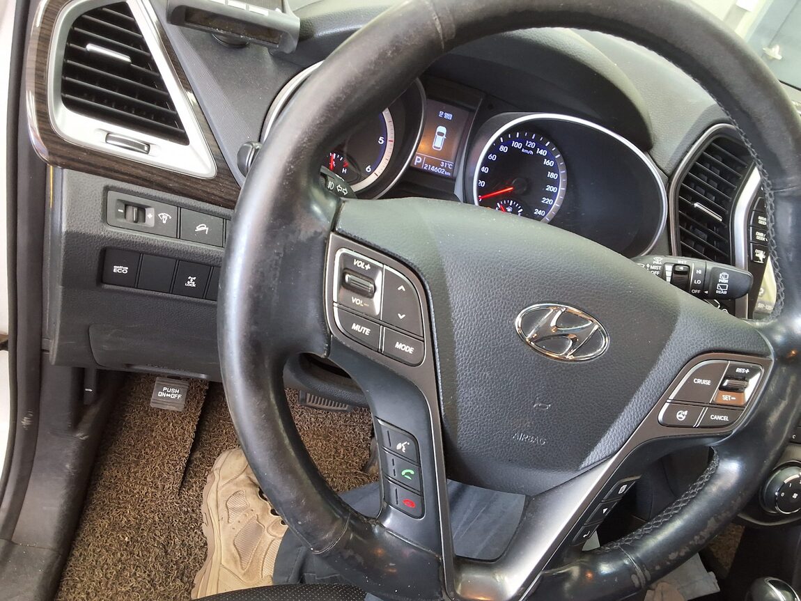 HYUNDAI SANTA FE (DM) DIESEL R2.2 4WD MODERN 2014 - zdjęcie 23