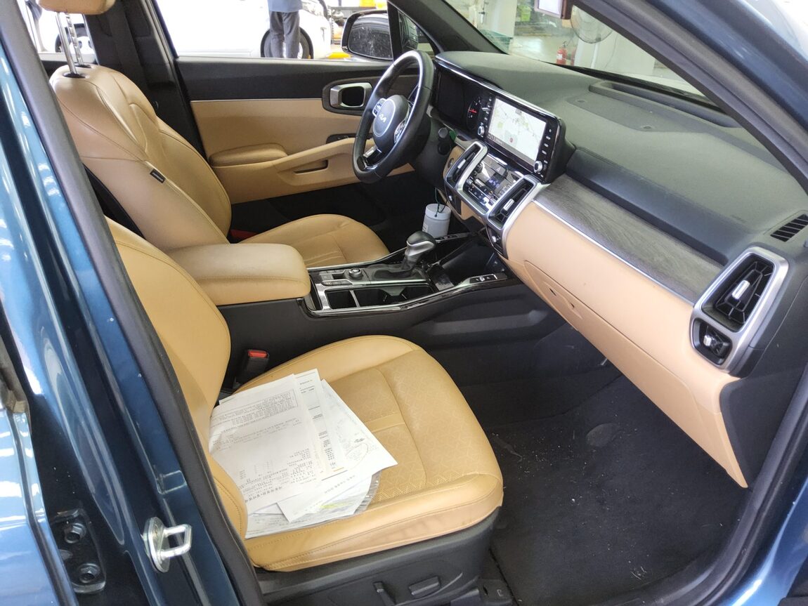 KIA NEW SORENTO (MQ4) 2.5 GASOLINE 2WD PRESTIGE 2022 - zdjęcie 14