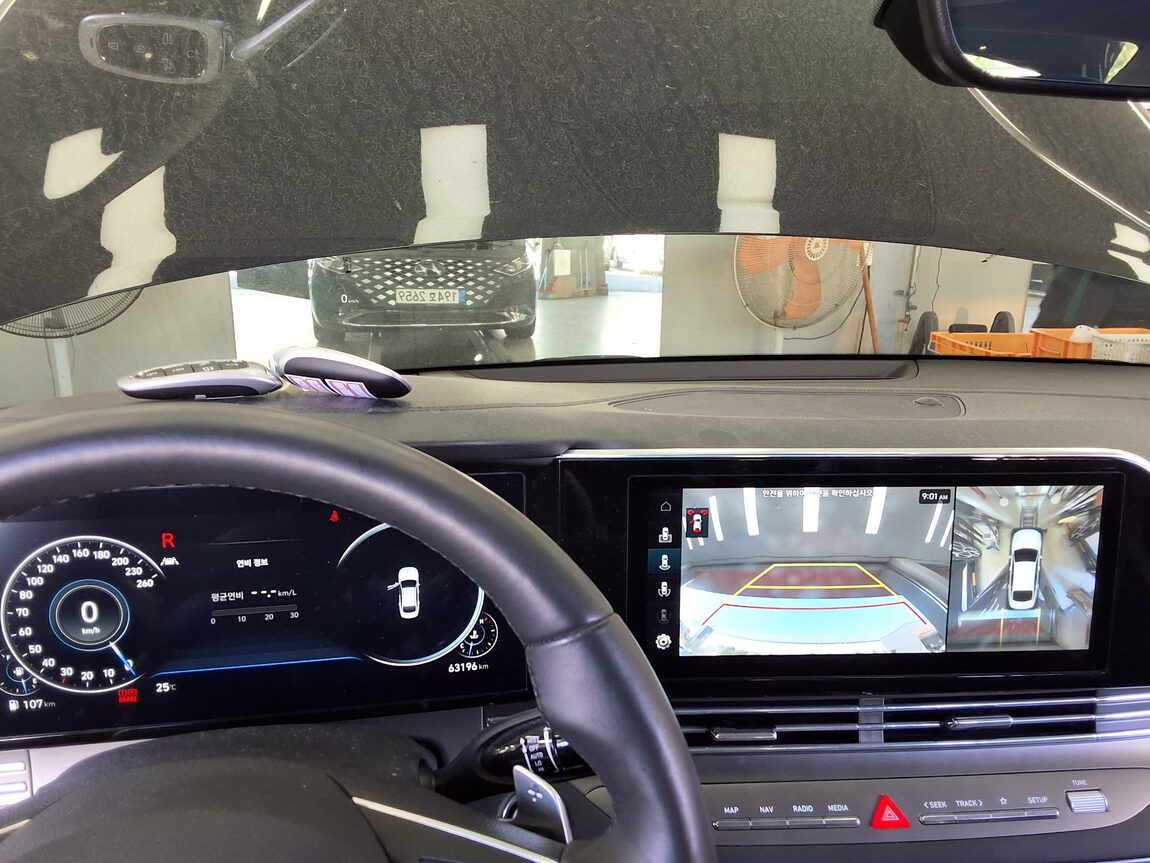 HYUNDAI THE NEW GRANDEUR IG GASOLINE 2.5 LE BLANC 2023 - zdjęcie 20