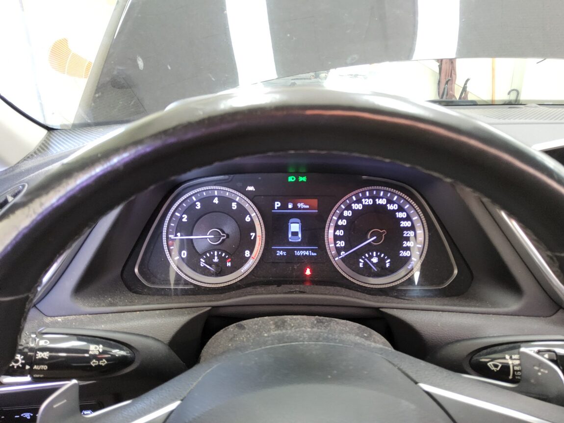 HYUNDAI SONATA (DN8) G2.0 PREMIUM 2020 - zdjęcie 9