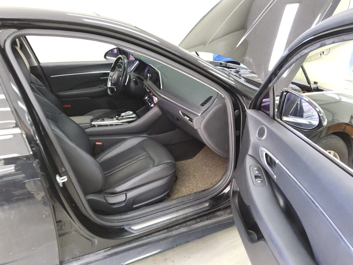 HYUNDAI SONATA (DN8) G2.0 PREMIUM 2020 - zdjęcie 14