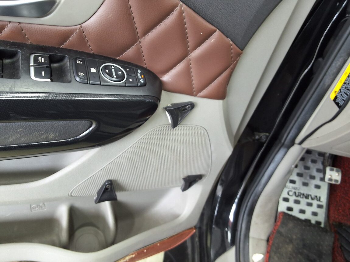 KIA ALL NEW CARNIVAL 9-SEATER DIESEL PRESTIGE 2015 - zdjęcie 27