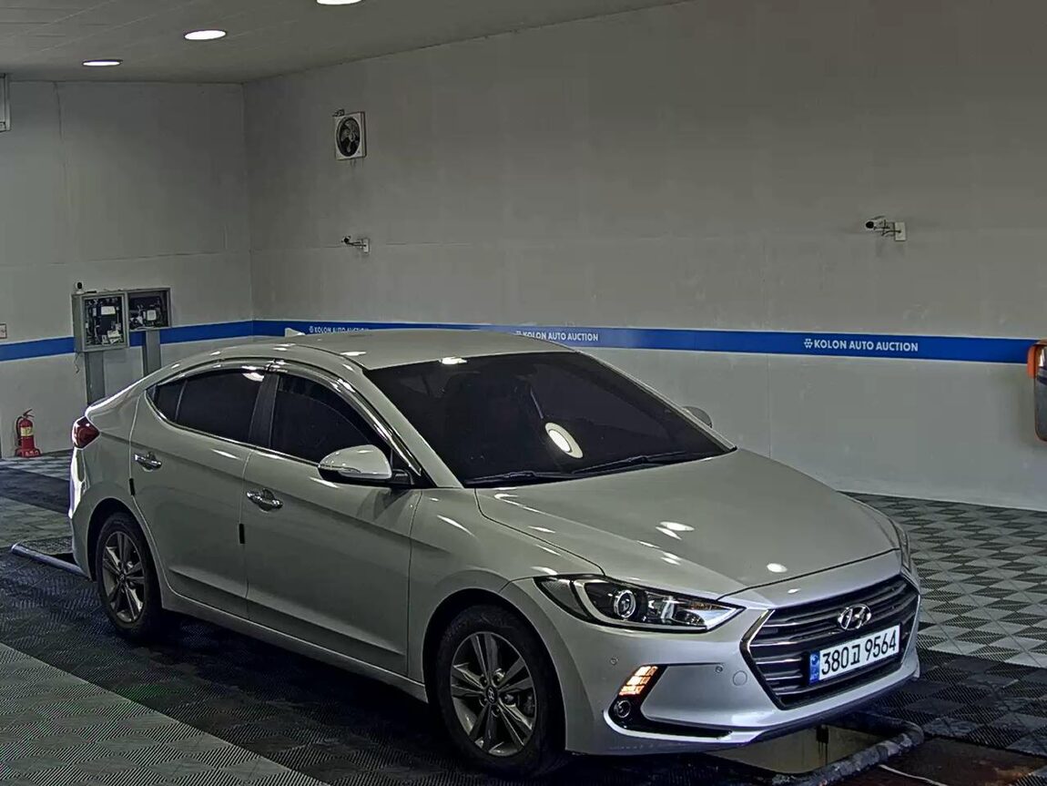 HYUNDAI AVANTE AD 1.6 GDi MODERN 2016 - zdjęcie 3