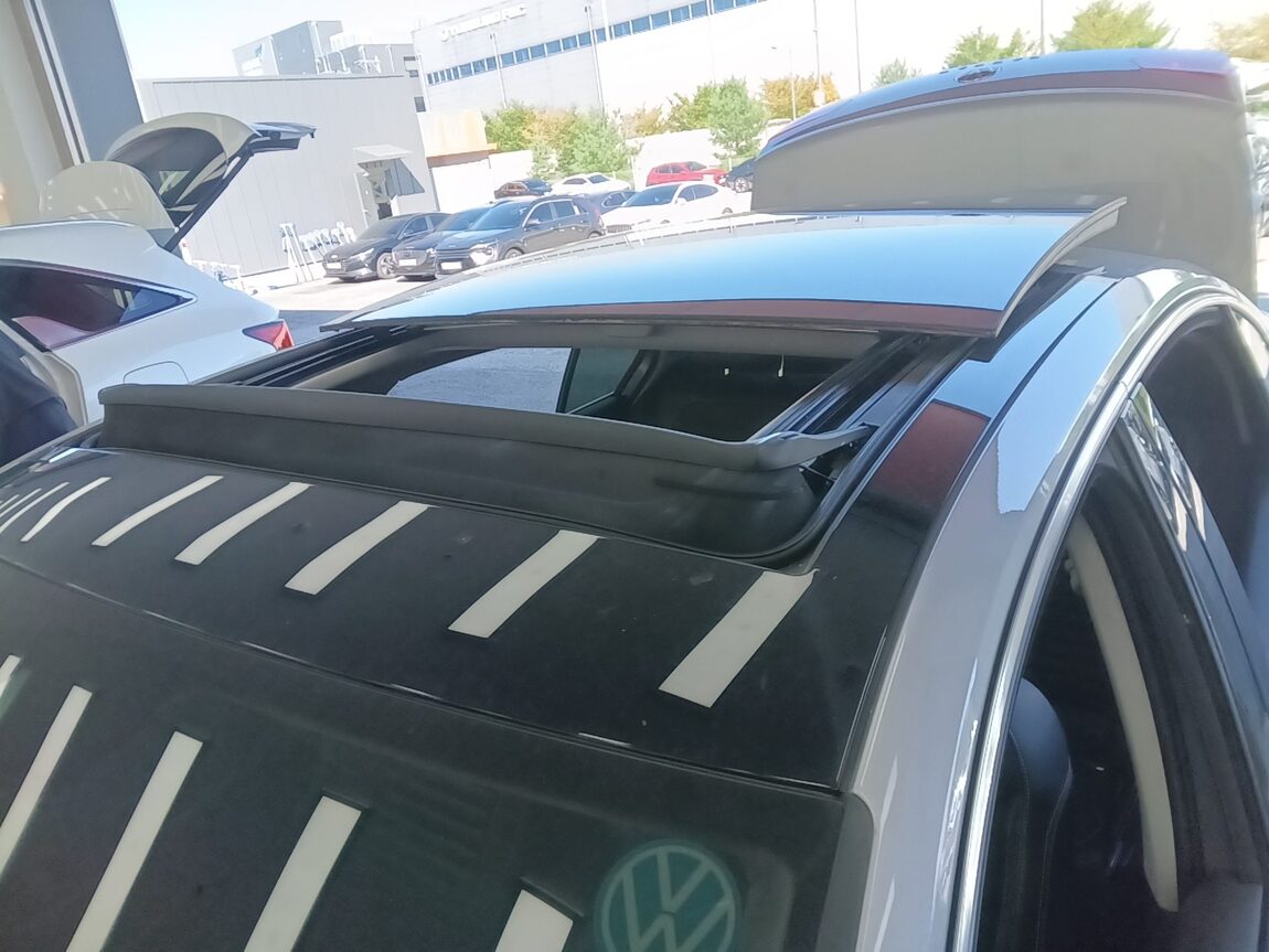 VOLKSWAGEN PASSAT GT (8TH GEN) 2.0 TDI 4MOTION PRESTIGE 2021 - zdjęcie 21
