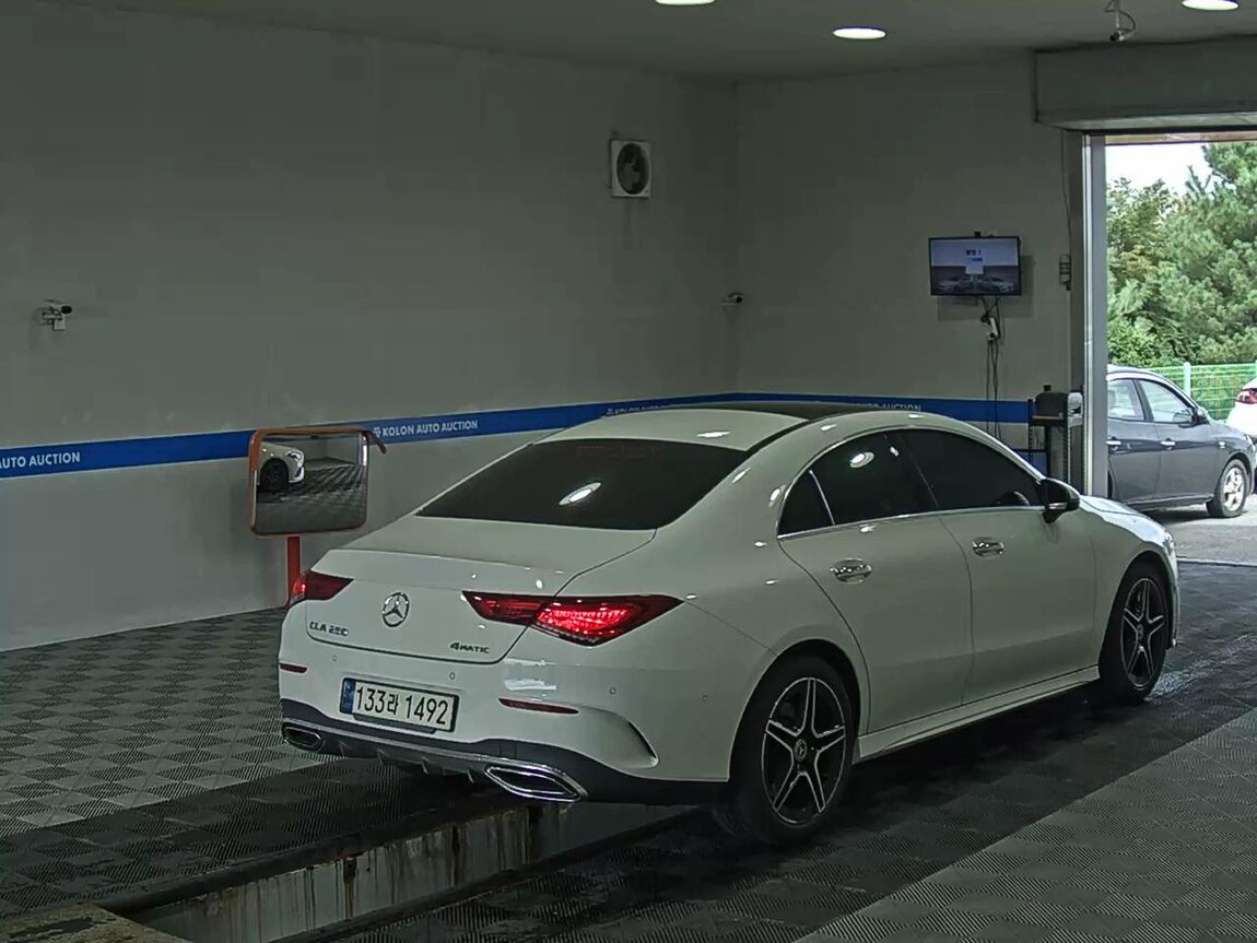 MERCEDES-BENZ CLA-CLASS (2ND GEN) CLA250 4MATIC 2021 - zdjęcie 5