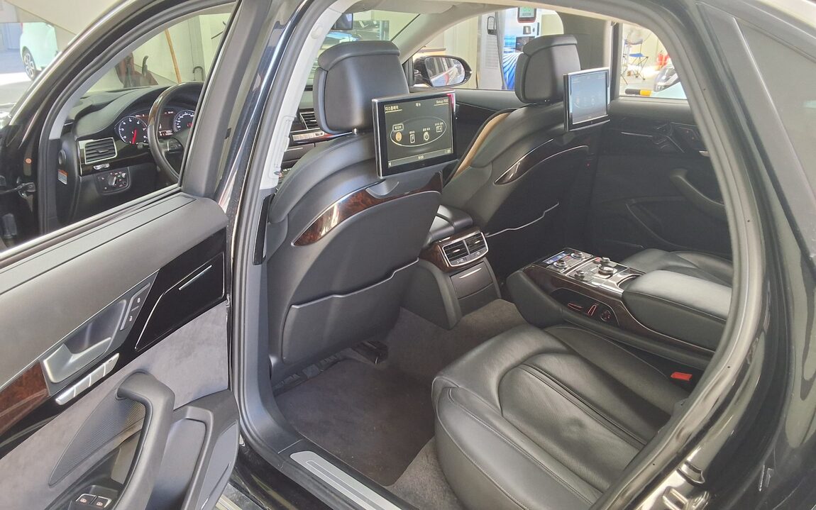 AUDI A8 (3RD GEN) 50 TFSI QUATTRO LWB 2015 - zdjęcie 12