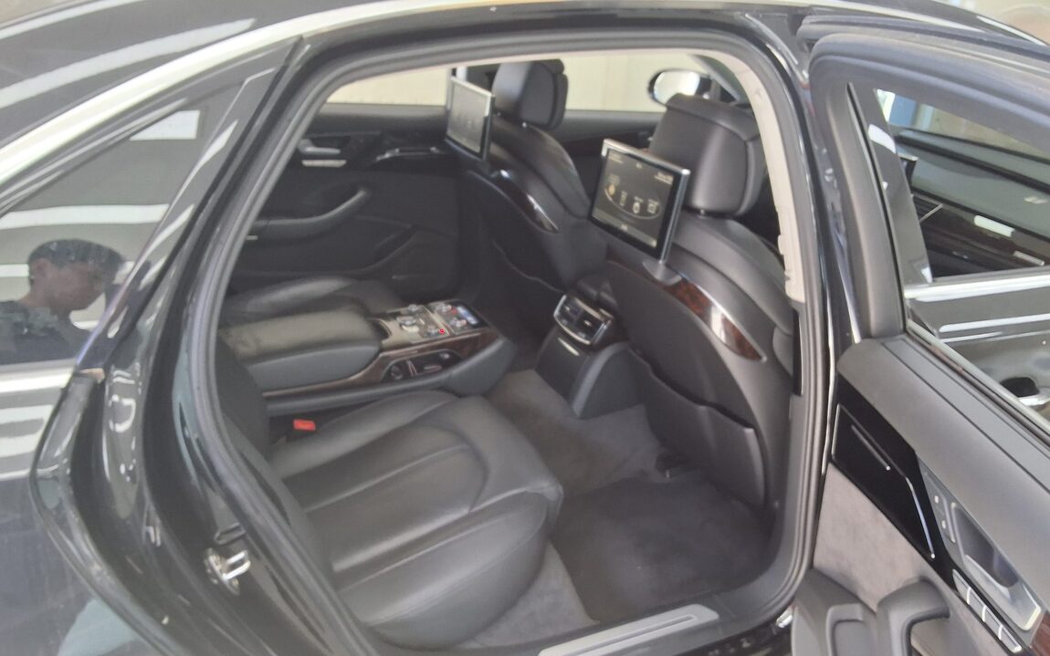 AUDI A8 (3RD GEN) 50 TFSI QUATTRO LWB 2015 - zdjęcie 13