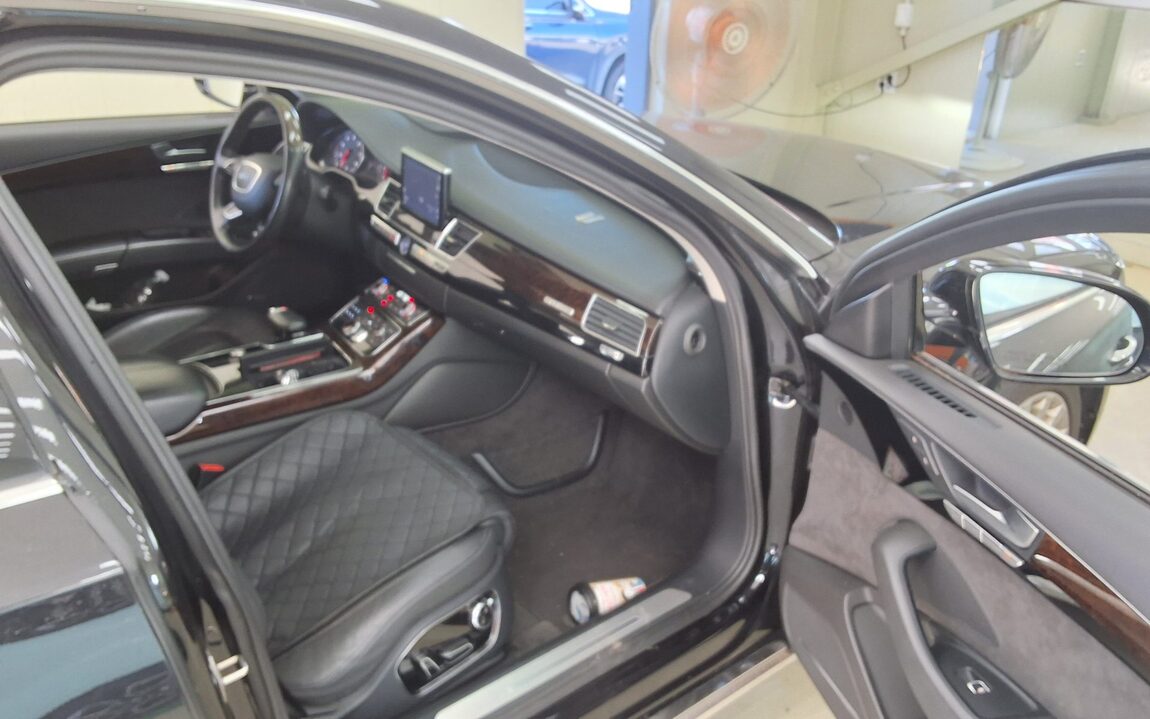 AUDI A8 (3RD GEN) 50 TFSI QUATTRO LWB 2015 - zdjęcie 14