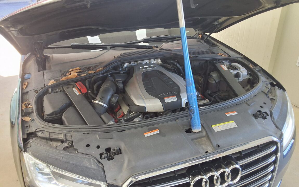 AUDI A8 (3RD GEN) 50 TFSI QUATTRO LWB 2015 - zdjęcie 22