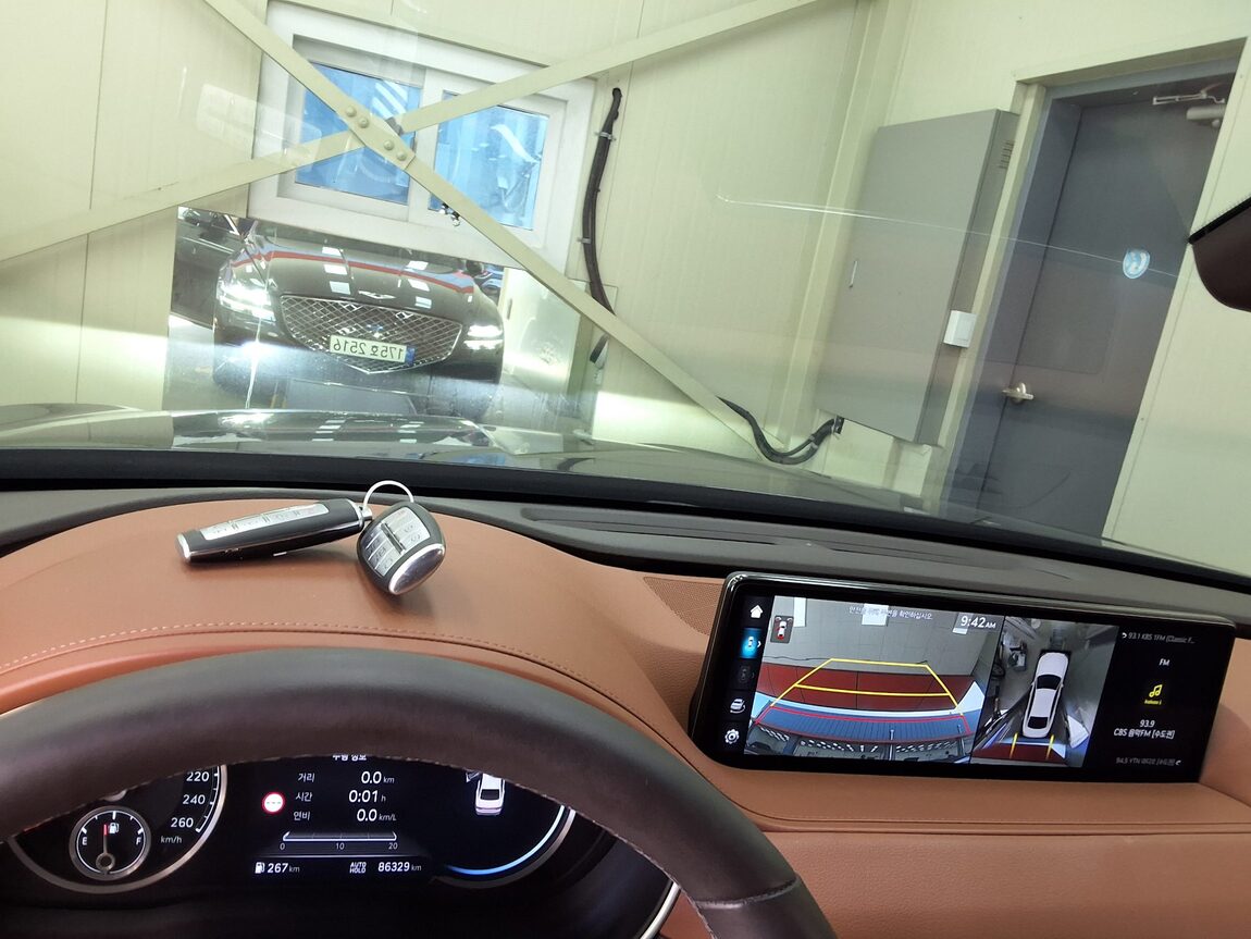 GENESIS THE ALL NEW G80 GASOLINE 2.5 AWD BASE MODEL 2023 - zdjęcie 25