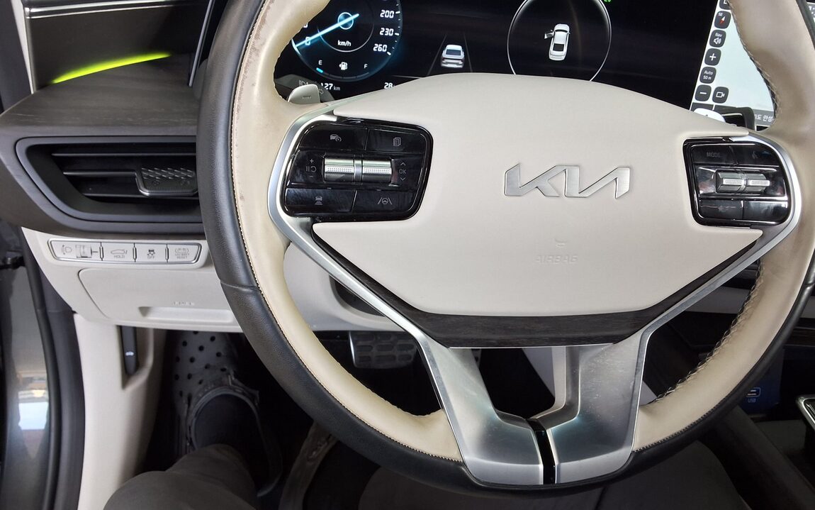 KIA K8 HYBRID HEV SIGNATURE 2023 - zdjęcie 17