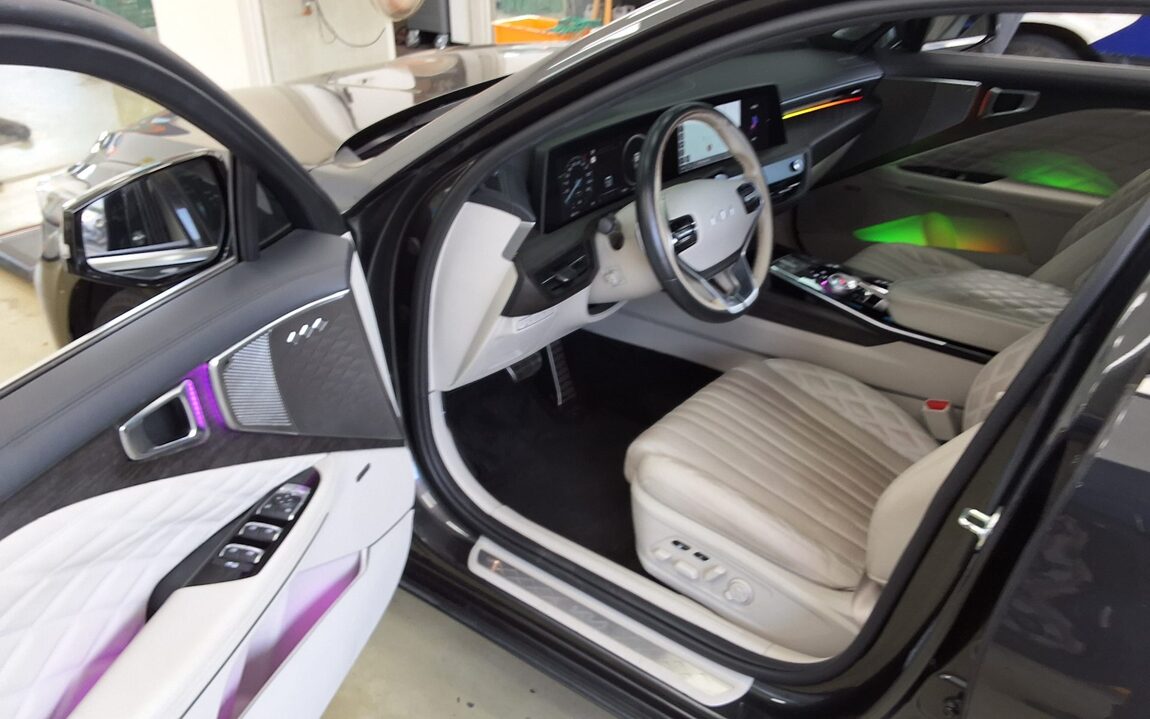 KIA K8 HYBRID HEV SIGNATURE 2023 - zdjęcie 10