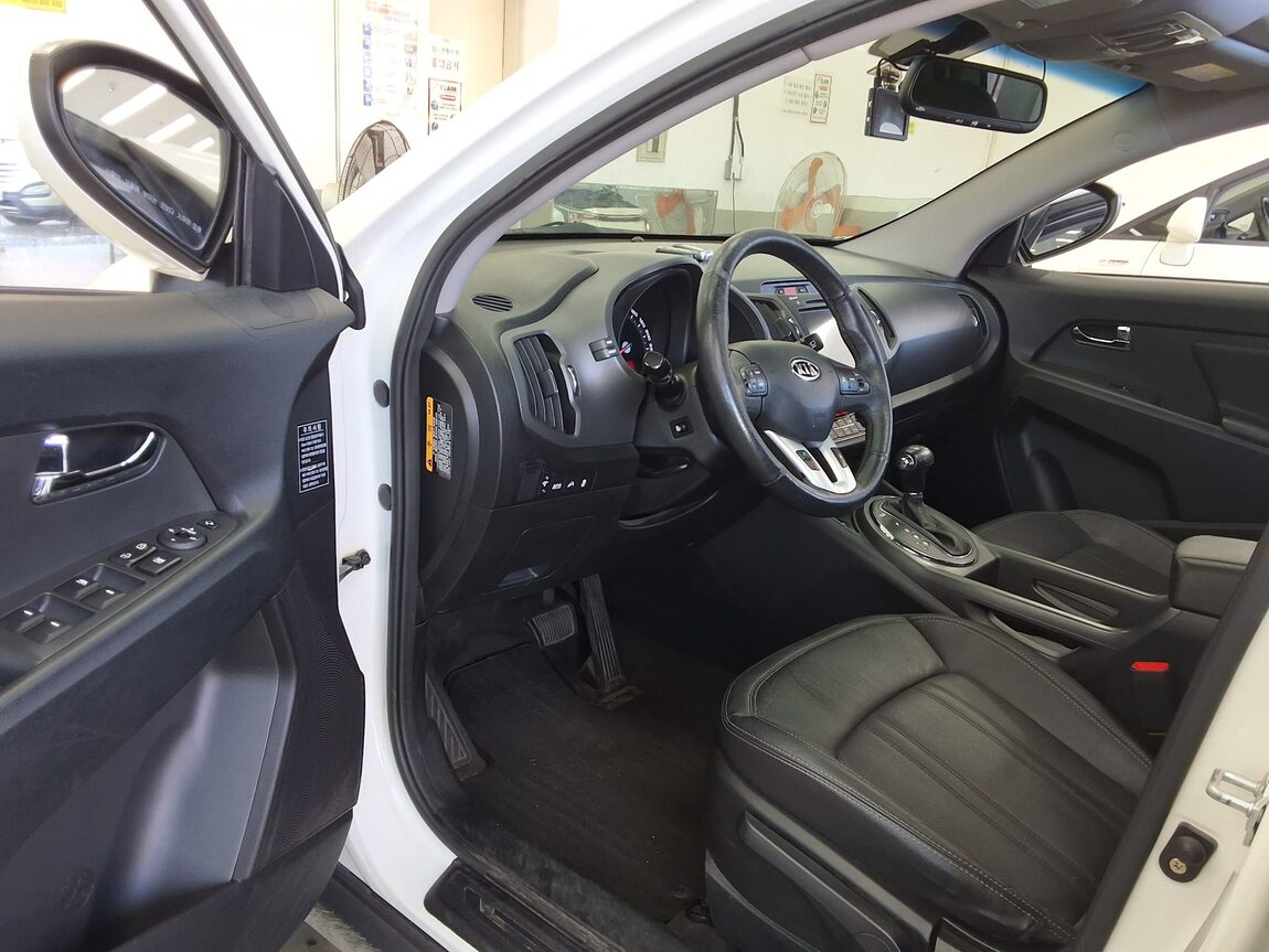 KIA SPORTAGE R DIESEL R2.0 2WD TLX LUXURY MODEL 2012 - zdjęcie 10