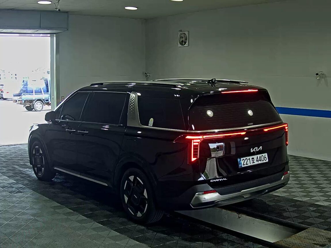 KIA THE NEW CARNIVAL (KA4) 9-SEATER DIESEL NOBLESSE 2024 - zdjęcie 6
