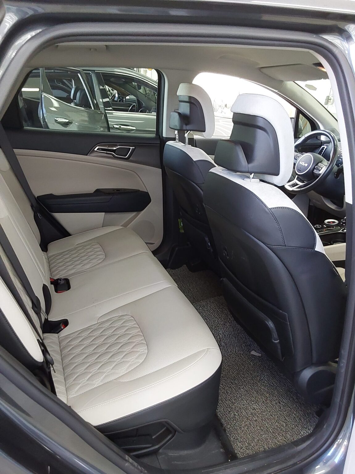 KIA THE ALL NEW SPORTAGE HYBRID 1.6 HEV NOBLESSE 2023 - zdjęcie 13